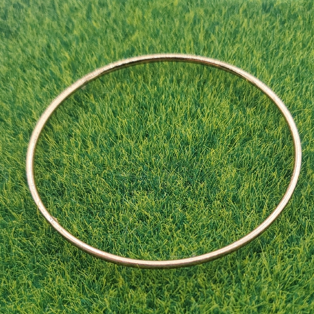 Elegant Gold Tone Bangle Bracelet B3333